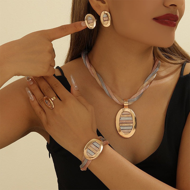 đ -50% ! âš Parure de Bijoux Strass ĂlĂ©gante 4 PiĂšces â Alliage Zinc + Strass â Collier, Boucles dâOreilles, Bracelet & Bague pour SoirĂ©e et Cadeau đ