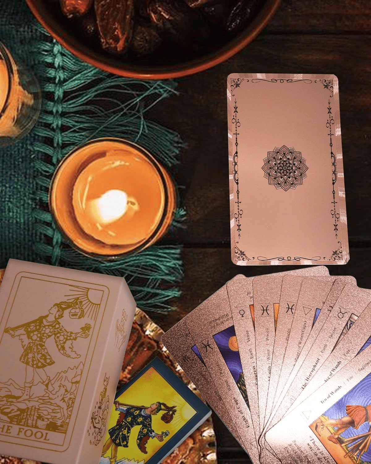 📢50% DE RÉDUCTION✨Jeu de Tarot « Witchy Cauldron » Rose Gold – 80 Cartes Feuille d’Aluminium + Livre Guide Inclus⚡