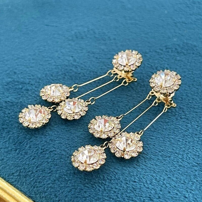 💐50% DE RÉDUCTION💖Boucles d’Oreilles Pétales Rondes – Doré ou Argenté, à Vous de Choisir 💛🤍【Offre Limitée】