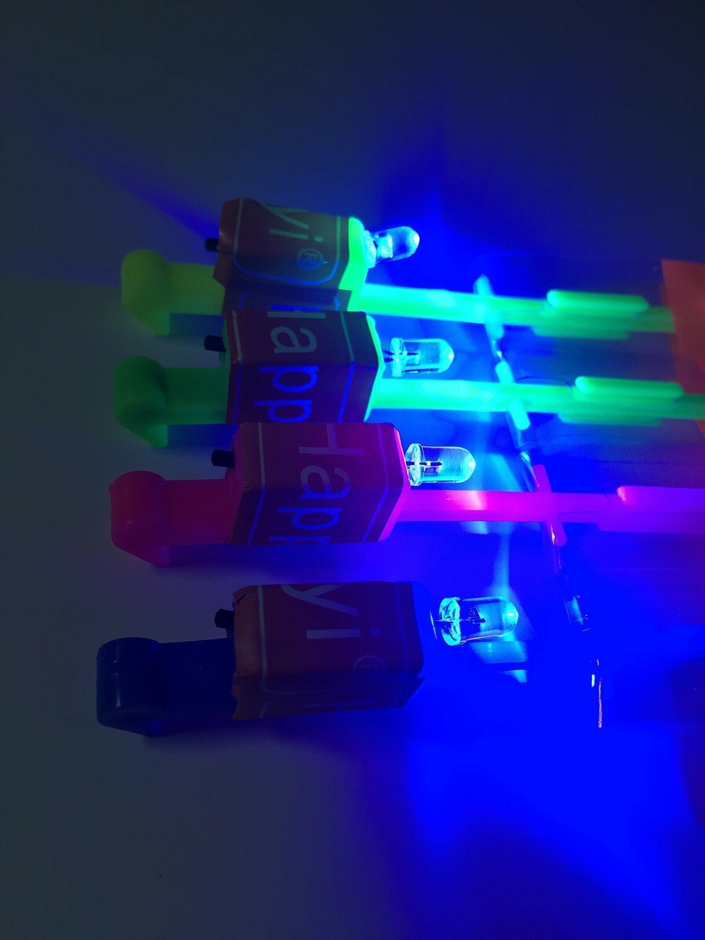 📢 PROMO FLASH : 50% DE RÉDUCTION ! 🚁 Hélicoptères LED – Plastique – Lancement 36m & Pales Lumineuses for Enfants & Fêtes 🎆
