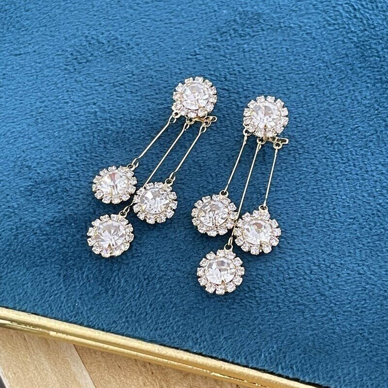 💐50% DE RÉDUCTION💖Boucles d’Oreilles Pétales Rondes – Doré ou Argenté, à Vous de Choisir 💛🤍【Offre Limitée】