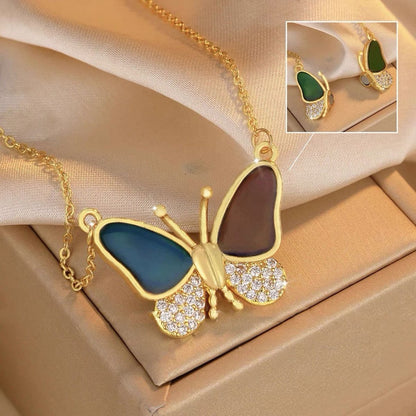 Collier Papillon en Gemmes à Dégradé Magnétique