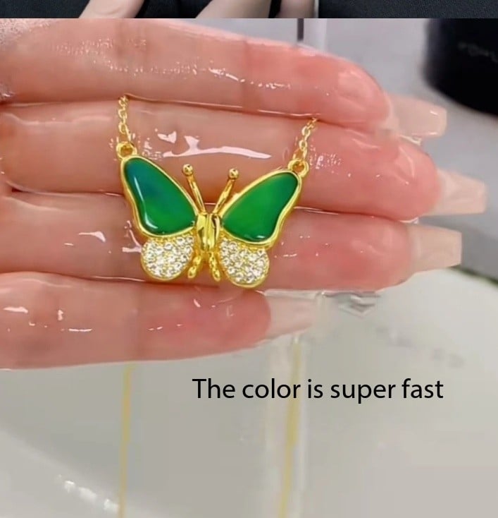 Collier Papillon en Gemmes à Dégradé Magnétique
