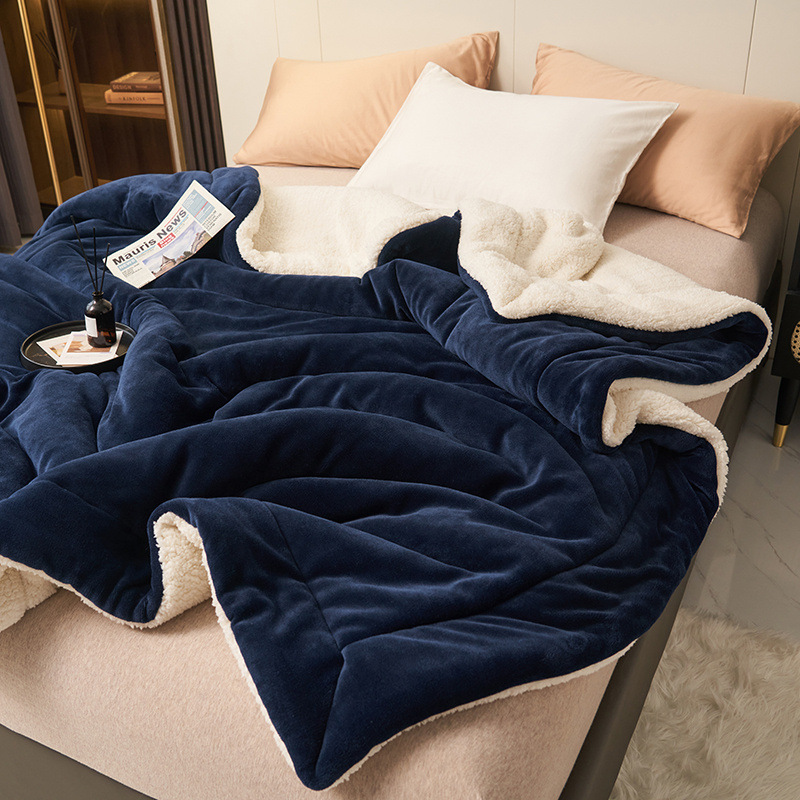 ❤️‍🔥Cadeau d'hiver🎁Couverture en peluche d'agneau épaisse double couche