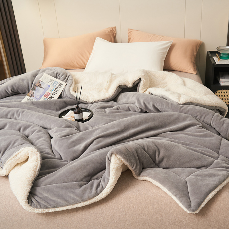 ❤️‍🔥Cadeau d'hiver🎁Couverture en peluche d'agneau épaisse double couche