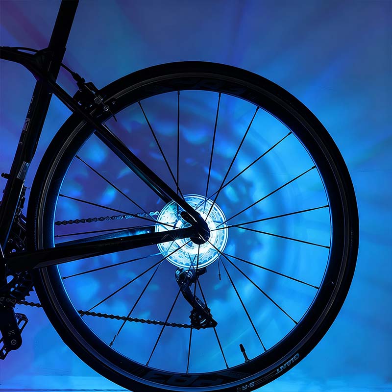 📢📢50 % de réduction✨Éclairage LED pour moyeu de roue de vélo pour la conduite de nuit