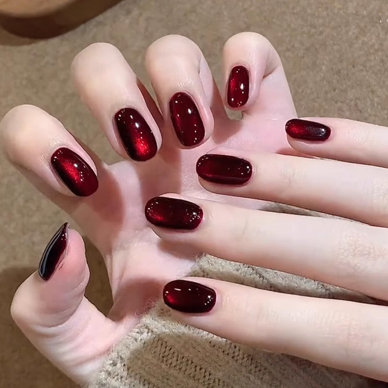 Vernis à ongles gel brillant effet œil de chat