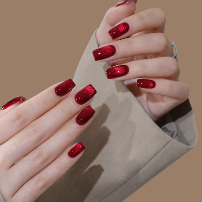 Vernis à ongles gel brillant effet œil de chat