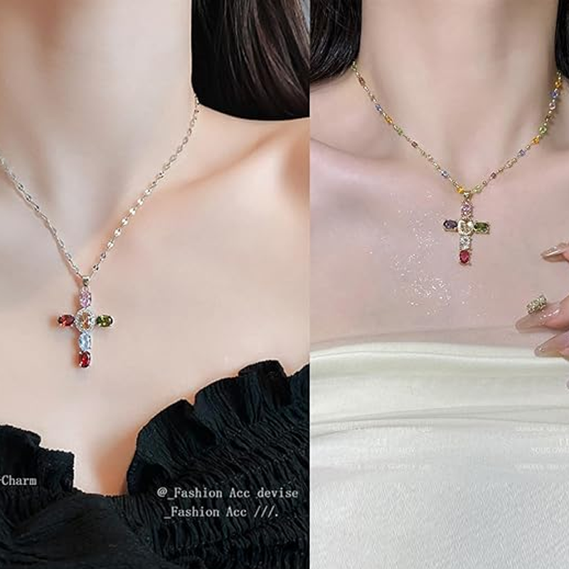 Collier avec Pendentif en Croix en Strass Colorés