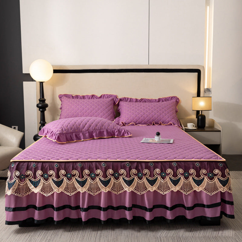 🧺🛏️ Linge de lit en coton doux – Finition volantée, lavable en machine sans repassage, garde sa douceur lavage après lavage, pour des nuits enveloppées de fraîcheur et de poésie ☁️📜