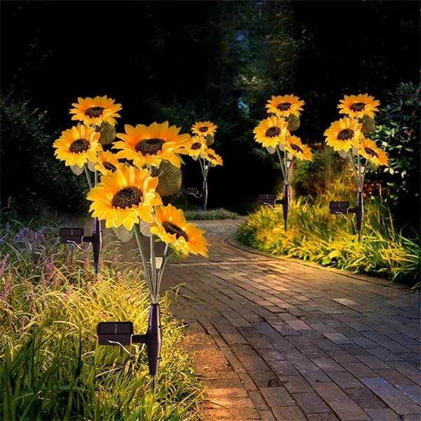 🌻 50% DE RÉDUCTION ! ☀️ Lampes Solaires Tournesol Étanches – Pétales Réalistes, IP65 & Allumage Automatique – 8–12 h d’Éclairage – Parfaites pour le Jardin ou la Terrasse 🌿✨🏡