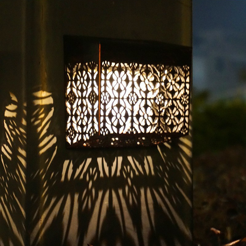 Applique Murale Solaire LED Ajourée pour Jardin et Allée