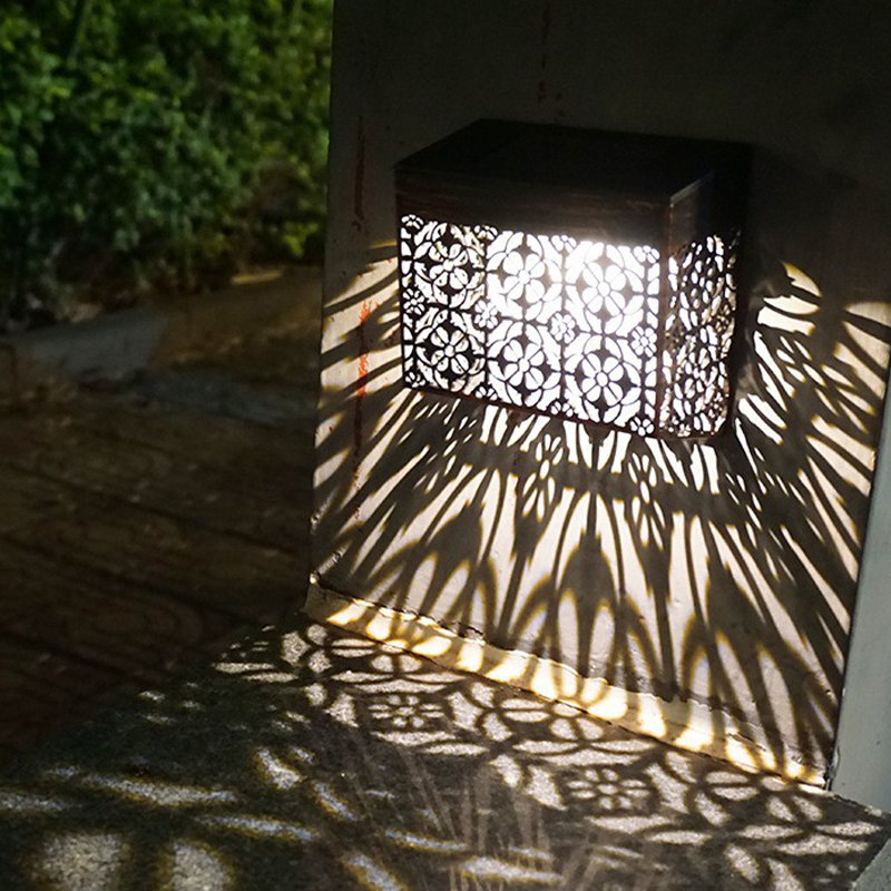 Applique Murale Solaire LED Ajourée pour Jardin et Allée