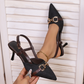 👠✨💃 OFFRE SPÉCIALE -50% ! Escarpins Bout Pointu avec Chaîne Métallique – Talon Aiguille, Bride Arrière & Imprimé Monogramme