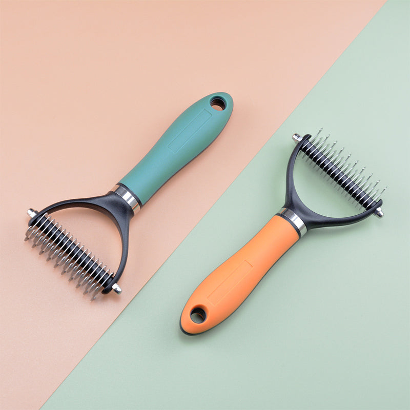 🐾✨🐶 OFFRE SPÉCIALE -50% !💐 Brosse de Toilettage Double Face pour Chiens & Chats – 2 Côtés, Manche Ergonomique & Facile à Nettoyer (Orange/Vert)