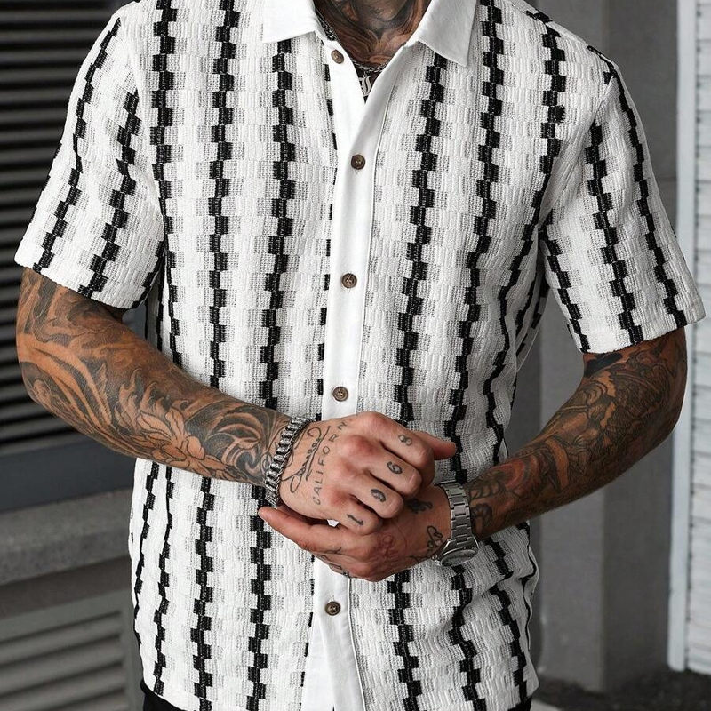 👔✨PROMO LIMITÉE -50%🍂Chemise Homme Rétro Motif Géométrique Tricoté – Respirante, Col Contrasté (Blanc/Café, S-XXL)