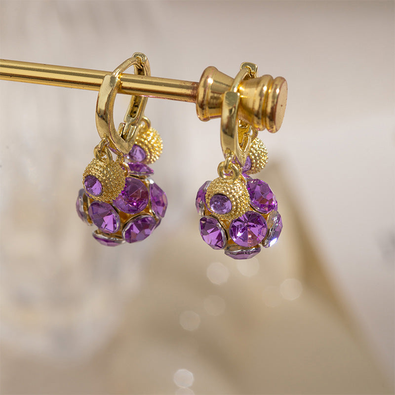 Boucles d'oreilles créoles vintage plaquées or avec sphère en cristal violet