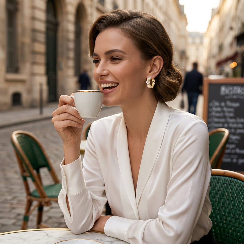 Boucles d’Oreilles Créoles Élégantes à Grappes Florales Scintillantes