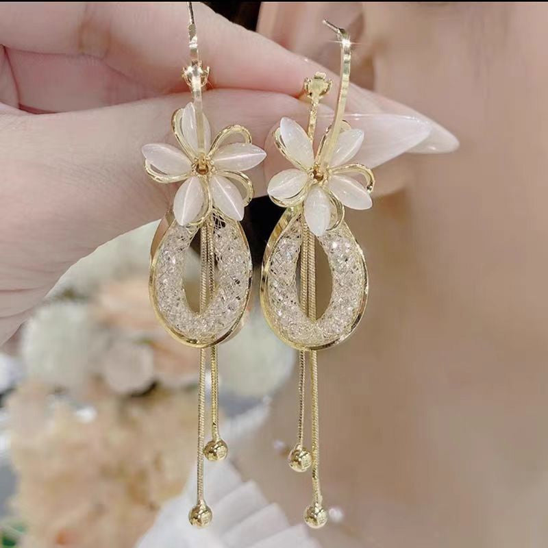 🌸PROMO LIMITÉE 50% DE RÉDUCTION✨Boucles d'Oreilles Fleurs & Pompons – Iridescentes, Scintillantes, Dynamiques✨