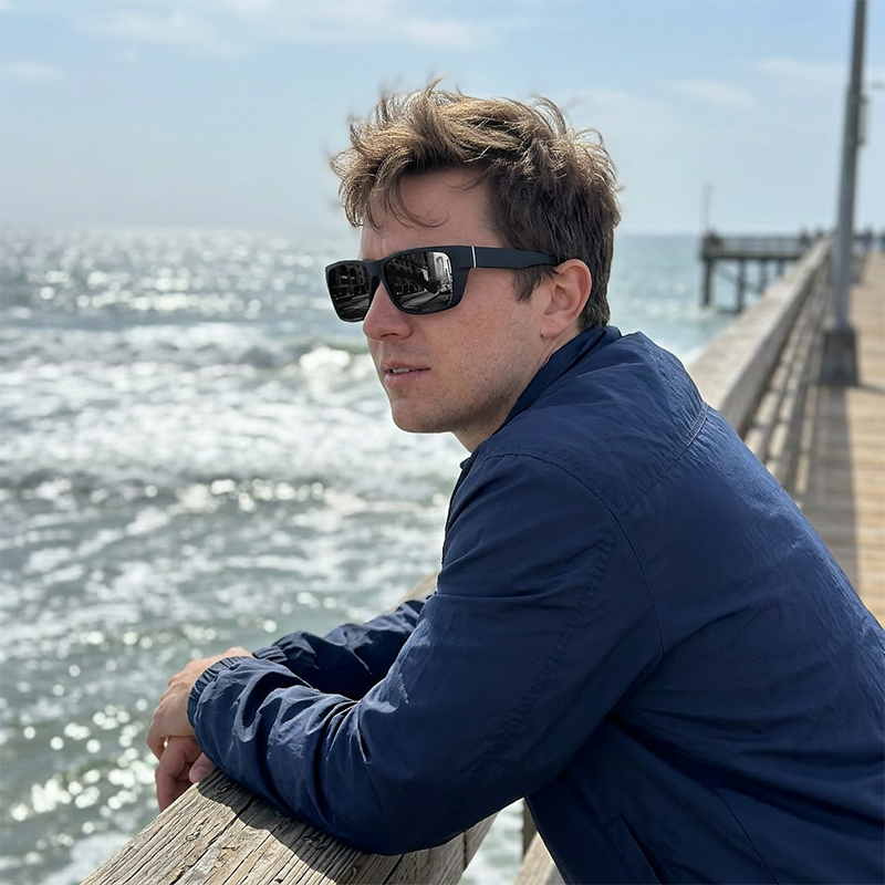 📢 Mi-saison : −50 % – ne ratez pas cette offre ! ⏰🕶️ Lunettes de soleil polarisées pour femme et homme – design carré, miroir coloré – idéales pour le vélo, la course et les activités en extérieur ☀️