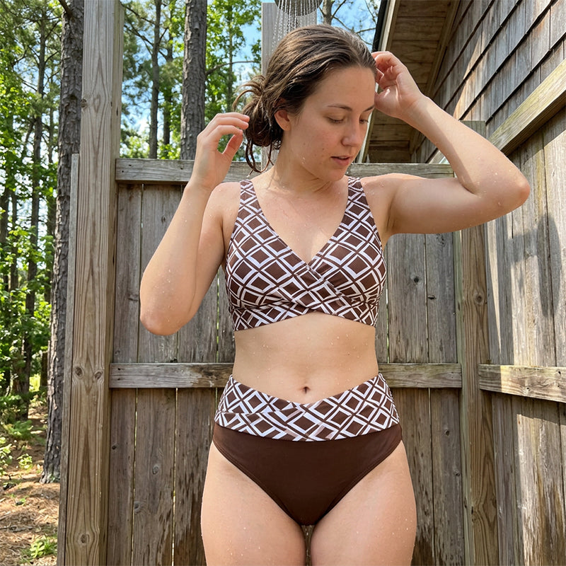 👙 PROMO LIMITÉE -50% ! ☀️ Bikini Deux Pièces Taille Haute Femme – Col V, Motif Géométrique, Extensible & Séchage Rapide 🌊