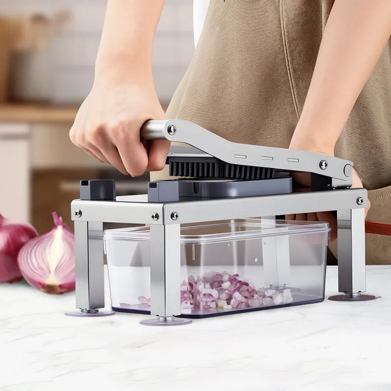 🔪✨ PROMO FLASH 50% ! Hachoir Multifonction 9 Lames avec Bac de Rangement 1650ml – Lames Inox 420, Coupe en Dés & Julienne, Idéal Cuisine Quotidienne