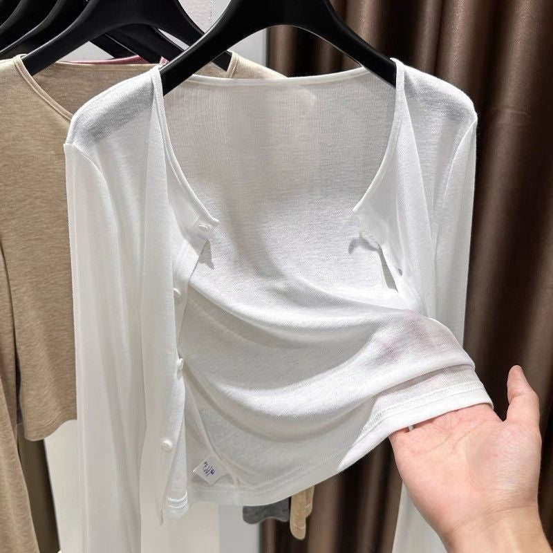 🌸 50% DE RÉDUCTION ! ☀️ Gilet Court & Léger – Boutonné Devant, Tissu Lyocell Doux & Respirant – Parfait à Superposer sur une Robe Slip ou un Haut – Idéal pour l’Été et la Mi-Saison 👗✨