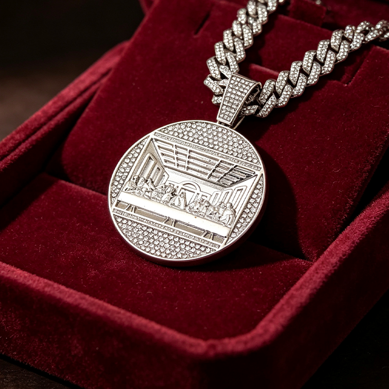 ✨👑 OFFRE LIMITÉE 50% DE RÉDUCTION! 🪙Chaîne cubaine pendentif surdimensionné – Maillon massif & charme accrocheur – Rehaussez votre style streetwear.