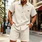 👕 50% DE RÉDUCTION ! ☀️ Ensemble Chemise Manches Courtes & Short en Maille Gaufrée pour Homme – Tissu Respirant, Coupe Décontractée & Look Coordonné – Idéal pour l’Été, les Vacances et la Détente 🌴