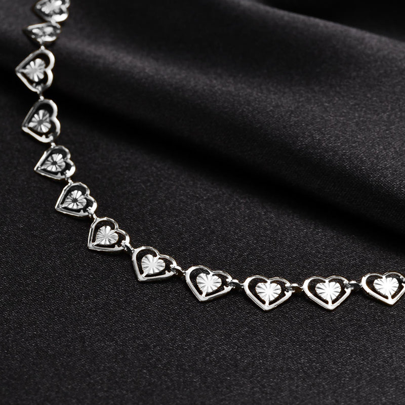 ✨ Collier Cœur Radieux – Acier inoxydable, cœur ajouré & finition polie – Un bijou élégant pour le quotidien 💎