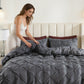 🏠💤 -50% ! 🌙Parure de Couette 3 Pièces à Plis Pintuck – Fibre Chimique – Fermeture à Glissière Cachée & Lavable en Machine pour Chambre Élégante