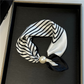 Foulard doux à fermoir magnétique en perles sans nœud
