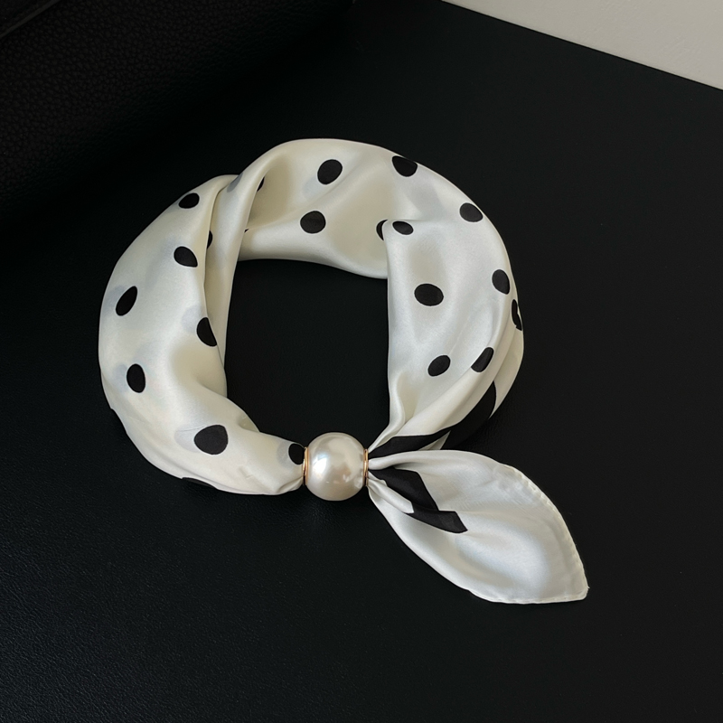 Foulard doux à fermoir magnétique en perles sans nœud