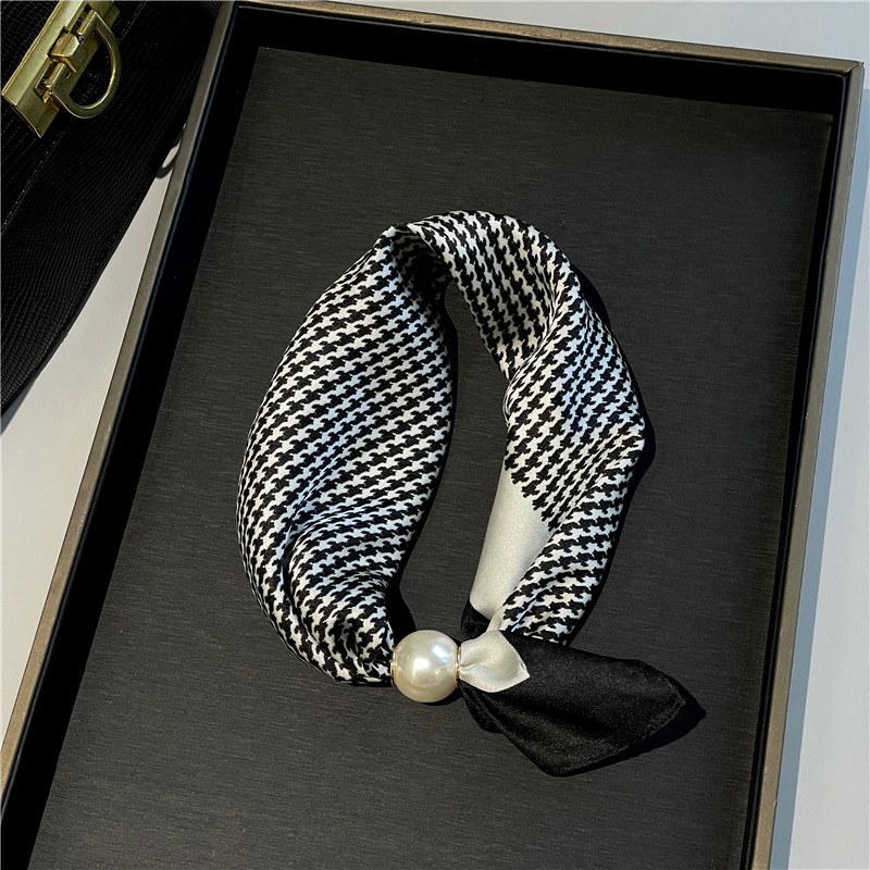 Foulard doux à fermoir magnétique en perles sans nœud