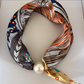 Foulard doux à fermoir magnétique en perles sans nœud